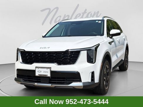 Used 2024 Kia Sorento S AWD/4WD image 1