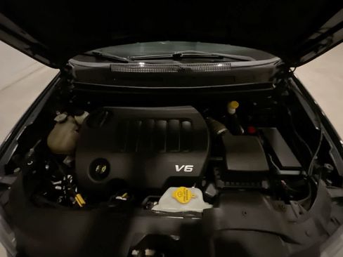 Used 2019 Dodge Journey GT image 25