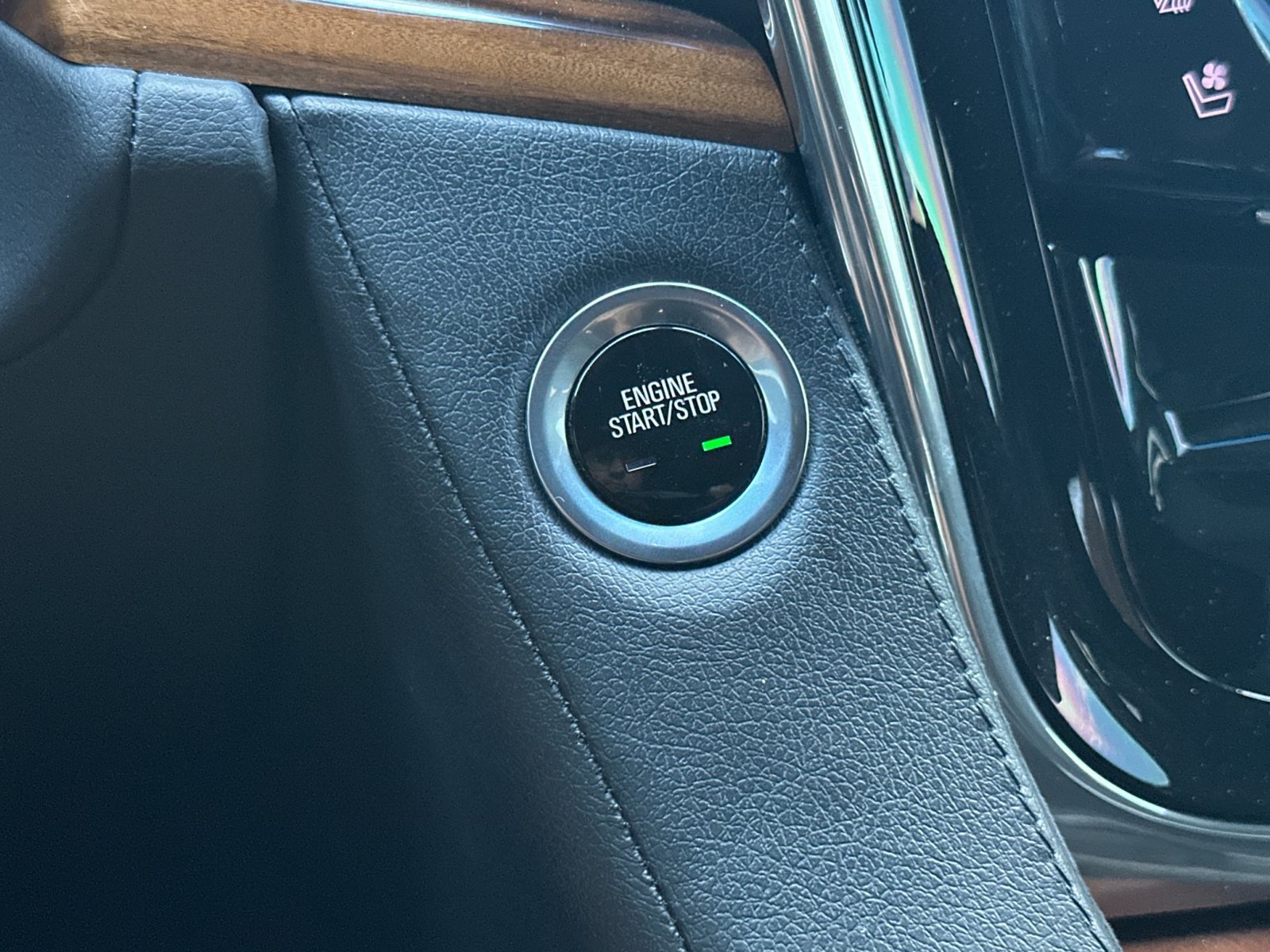 Used 2016 Cadillac Escalade 2WD image 27
