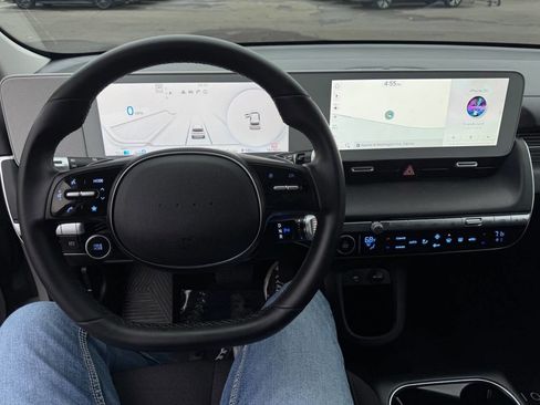 Used 2023 Hyundai Ioniq 5 SE image 10