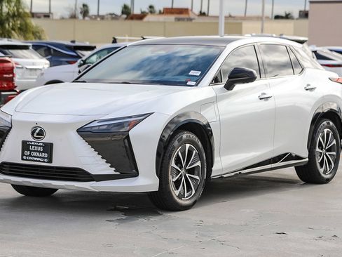 Used 2023 Lexus RZ 450e Premium w/ Technology Package image 3