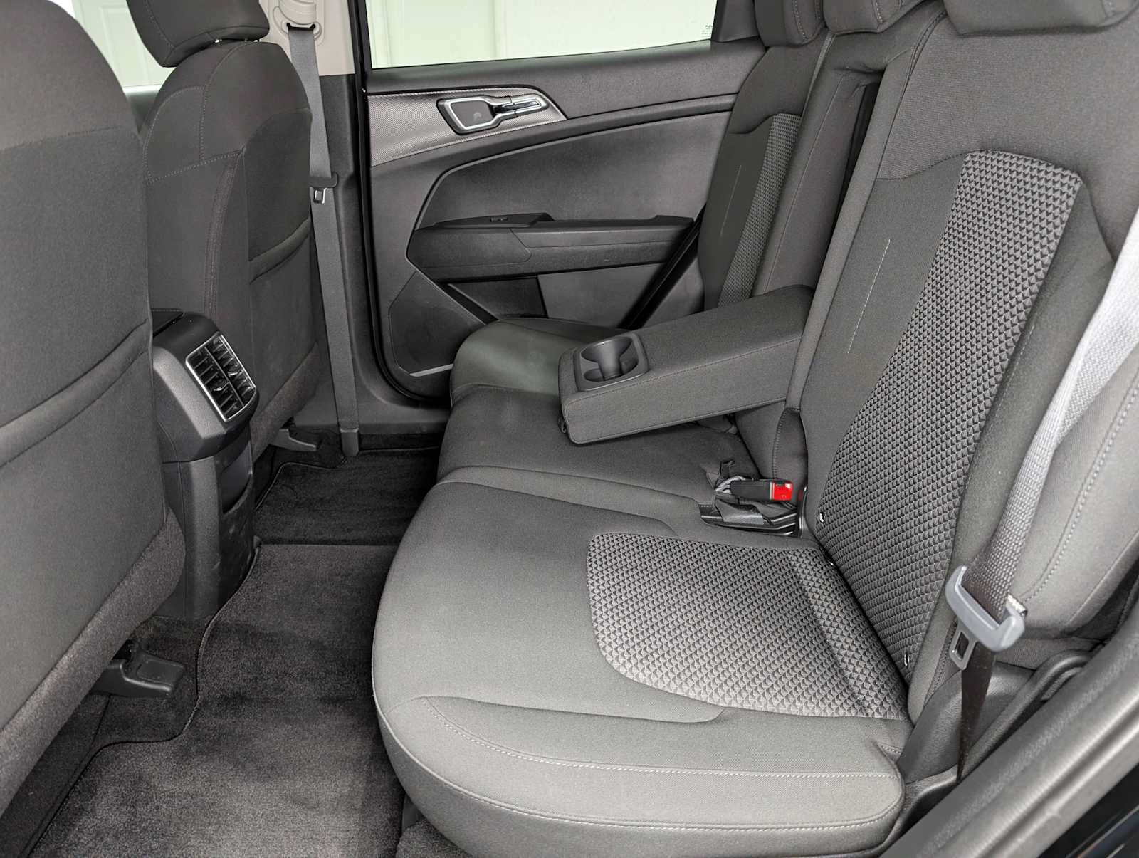 Certified 2025 Kia Sportage LX AWD/4WD image 21