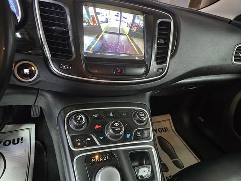 Used 2016 Chrysler 200 C w/ Navigation & Sound Group I image 20