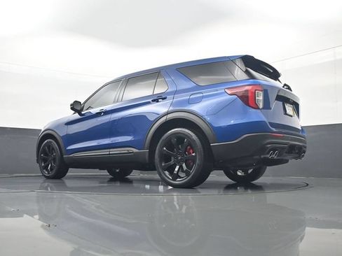 Used 2022 Ford Explorer ST w/ Equipment Group 401A AWD/4WD image 28