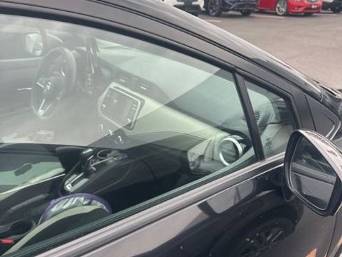 Used 2021 Nissan Versa SV image 16