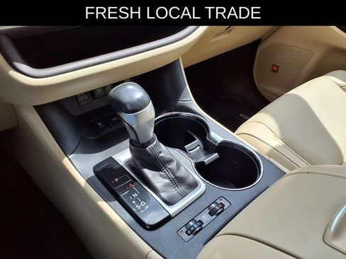 Used 2017 Toyota Highlander Limited FWD image 25
