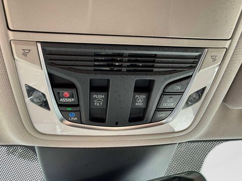 Used 2023 Acura MDX w/ Advance Package AWD/4WD image 29
