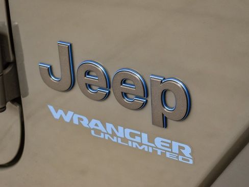 Used 2021 Jeep Wrangler Unlimited Rubicon 4xe w/ Steel Bumper Group image 9