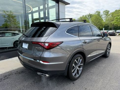Used 2024 Acura MDX SH-AWD w/ Technology Package image 3
