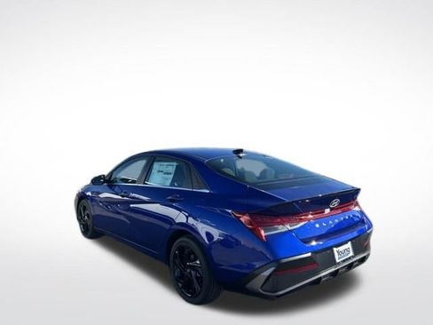 New 2026 Hyundai Elantra SEL Sport Premium FWD image 8