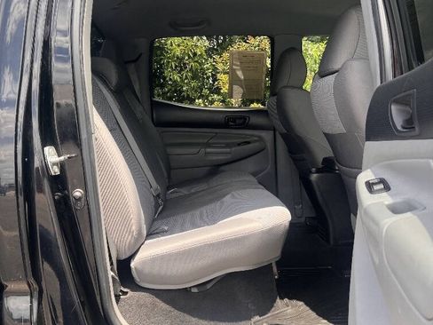 Used 2013 Toyota Tacoma PreRunner w/ TRD Sport Pkg RWD image 19