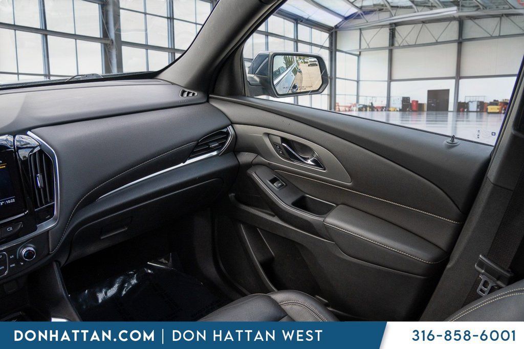 Used 2023 Chevrolet Traverse LT AWD/4WD image 13