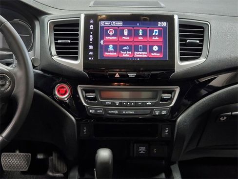 Used 2017 Honda Ridgeline RTL-E image 15