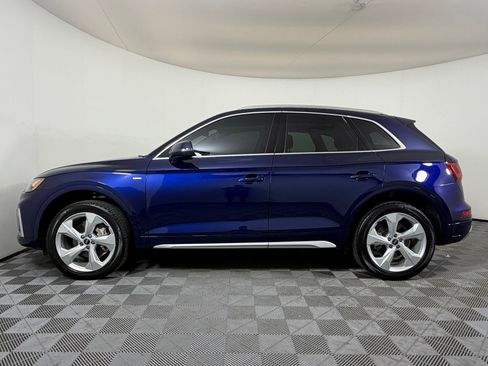 Used 2024 Audi Q5 2.0T Premium Plus w/ Premium Plus Package AWD/4WD image 2