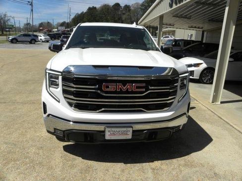 Used 2025 GMC Sierra 1500 SLT RWD image 6