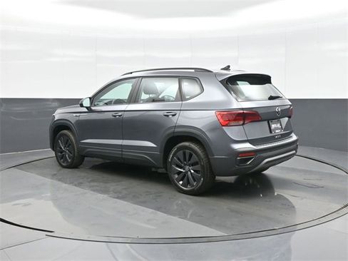 Used 2023 Volkswagen Taos S image 5