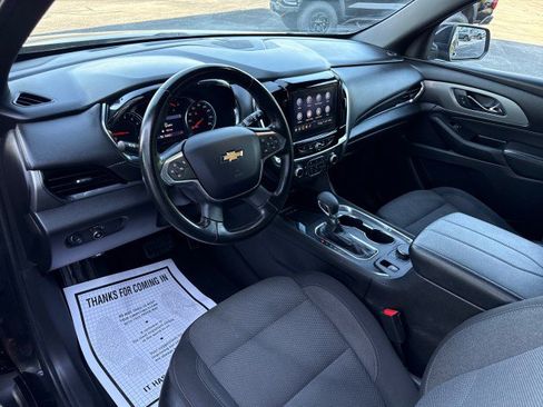 Used 2024 Chevrolet Traverse LT FWD image 16