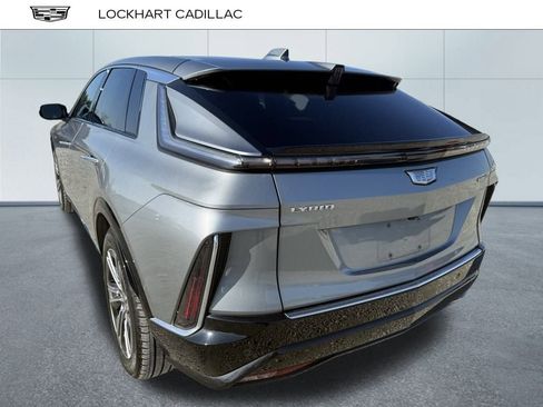 Certified 2024 Cadillac Lyriq Luxury image 11