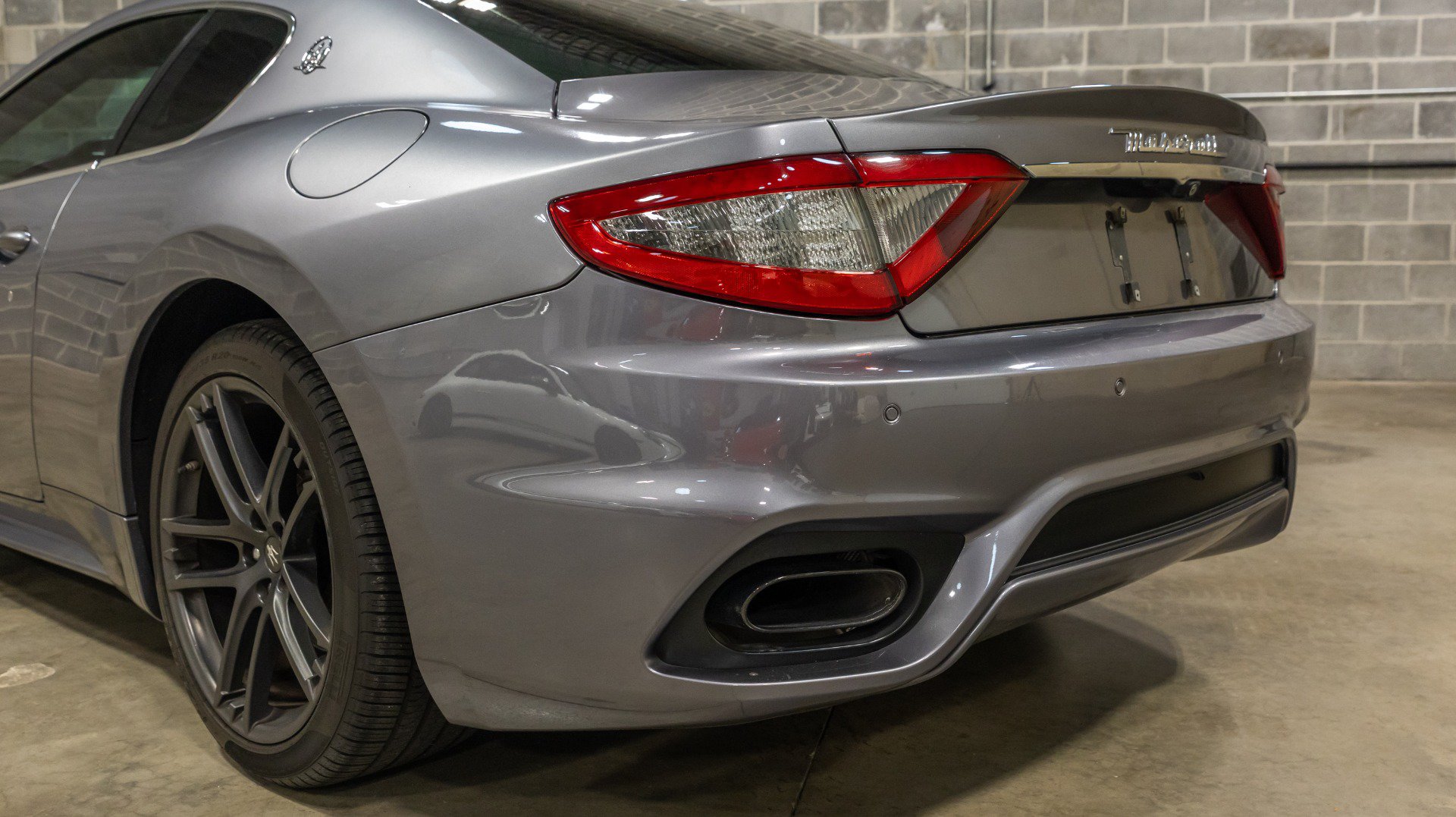 Used 2018 Maserati GranTurismo Sport RWD image 24