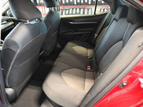 Used 2021 Toyota Camry LE image 12