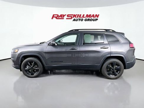 Used 2020 Jeep Cherokee Latitude Plus image 4