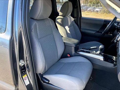 Used 2020 Toyota Tacoma SR5 image 7