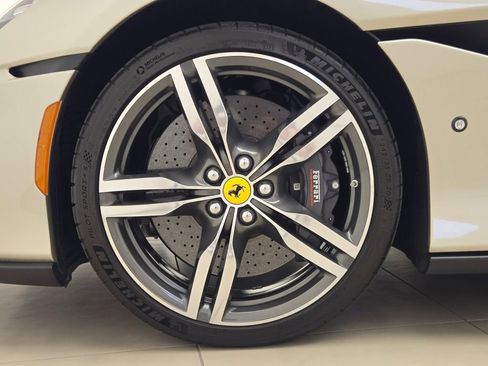 Used 2023 Ferrari Portofino M RWD image 14