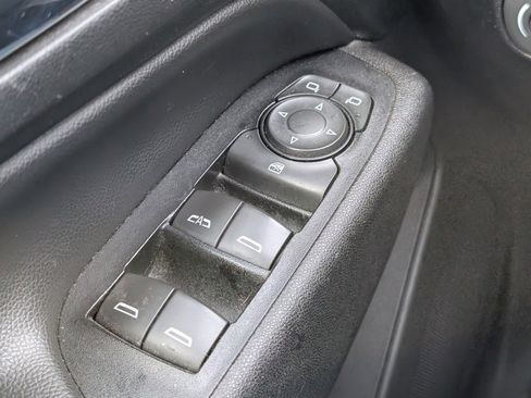 Used 2018 Chevrolet Equinox LT image 5