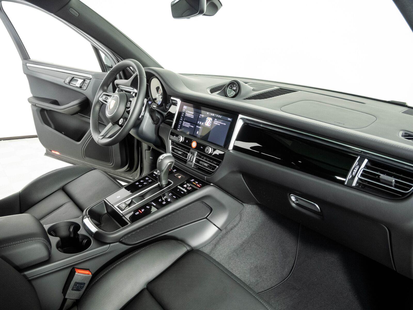 New 2026 Porsche Macan S AWD/4WD image 25