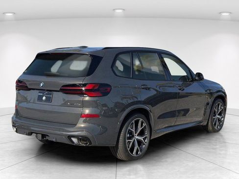 New 2026 BMW X5 xDrive50e w/ M Sport Package AWD/4WD image 4