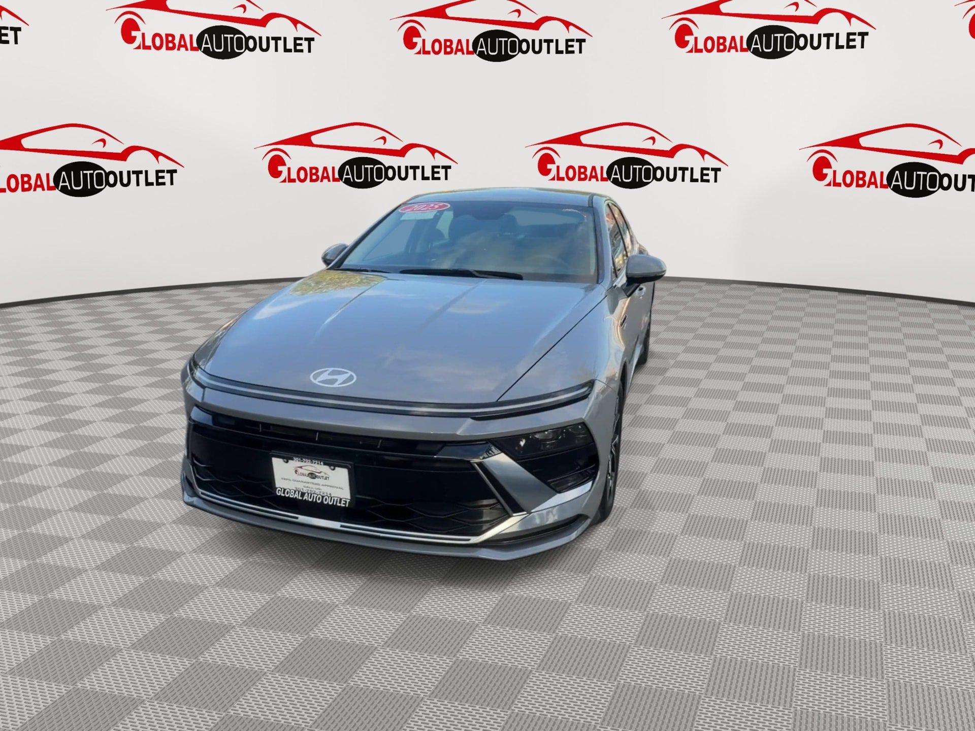 Used 2025 Hyundai Sonata SEL FWD image 4