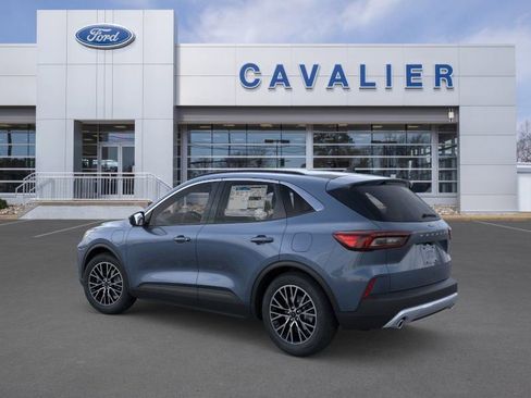 Used 2025 Ford Escape SE image 4