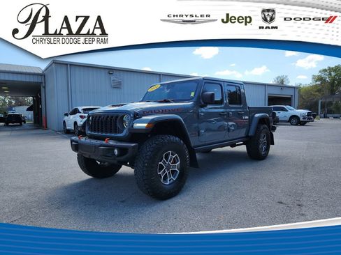 Certified 2024 Jeep Gladiator Mojave AWD/4WD image 2