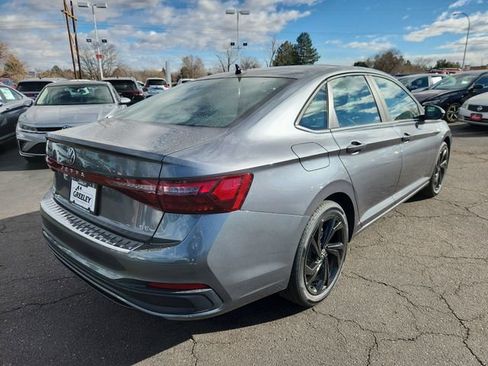 New 2026 Volkswagen Jetta SE image 3