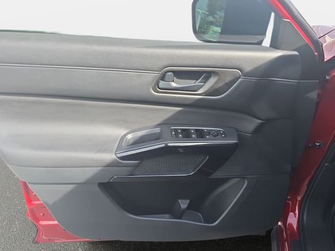 Used 2026 Nissan Pathfinder SV AWD/4WD image 26