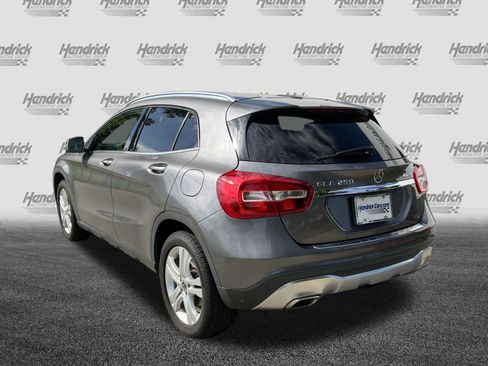 Used 2019 Mercedes-Benz GLA 250 4MATIC image 9