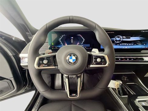 New 2026 BMW 740i RWD image 12