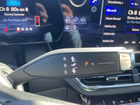 Used 2024 Chevrolet Equinox EV RS image 20