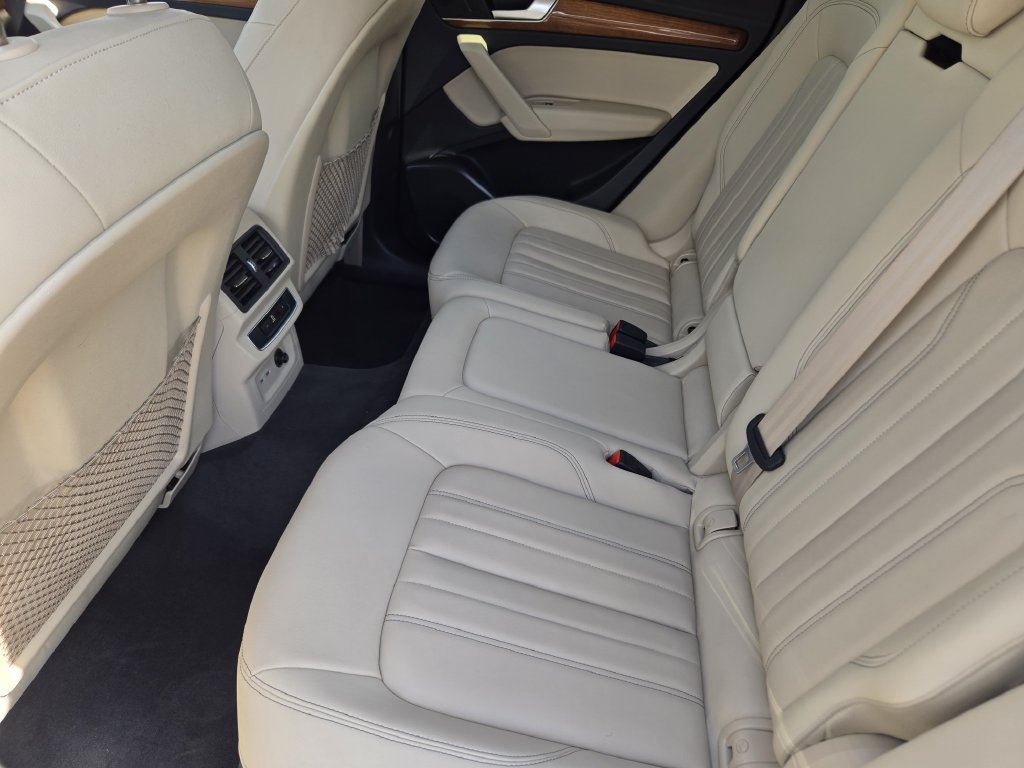 Certified 2023 Audi Q5 2.0T Premium w/ Convenience Package AWD/4WD image 37