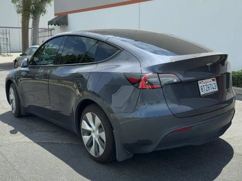 Used 2021 Tesla Model Y Long Range AWD/4WD image 4