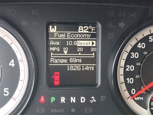 Used 2018 RAM 2500 Tradesman w/ Chrome Appearance Group image 10