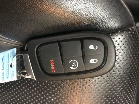 Used 2021 Jeep Cherokee Latitude Lux image 45