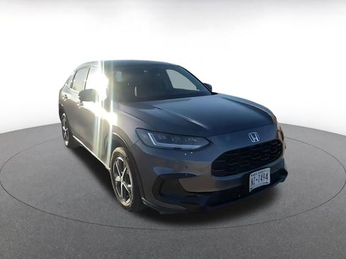 Used 2025 Honda HR-V EX-L image 3