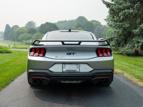 Used 2026 Ford Mustang GT Premium w/ GT Performance Package RWD image 4