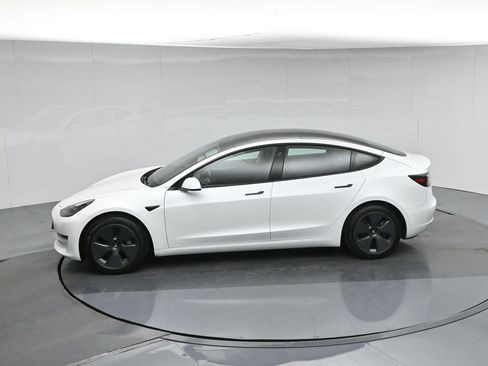 Used 2022 Tesla Model 3 Long Range AWD/4WD image 39
