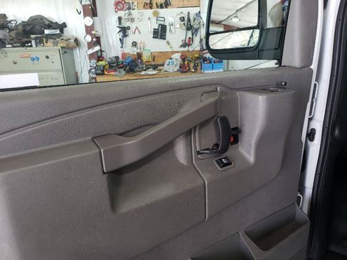 Used 2020 Chevrolet Express 3500 Extended w/ Driver Convenience Package RWD image 24