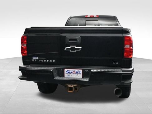 Used 2018 Chevrolet Silverado 2500 LTZ w/ Midnight Edition AWD/4WD image 4