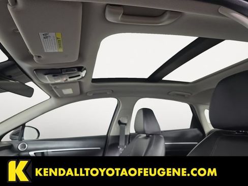 Used 2024 Hyundai Sonata Limited FWD image 12