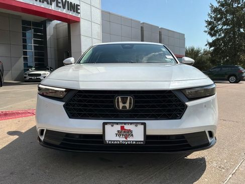 Used 2023 Honda Accord EX-L image 3