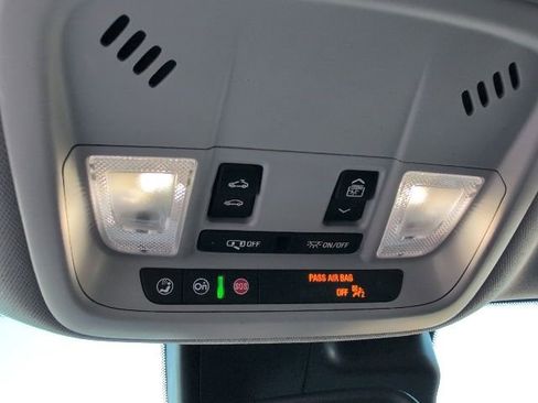 Used 2022 Chevrolet Malibu Premier image 26